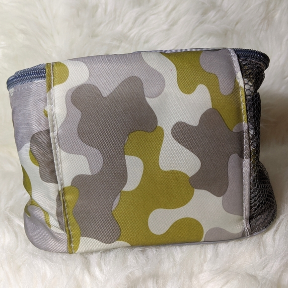 NWT Camo Lunch Bag W/ Ice Mat - Picture 6 of 10